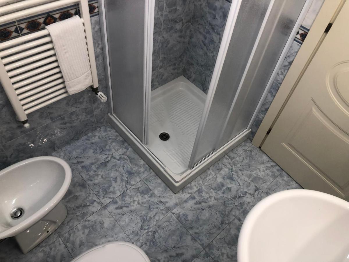 Hotel Domus Cerreto dʼEsi Buitenkant foto
