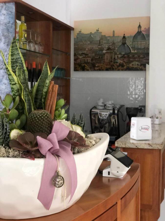 Hotel Domus Cerreto dʼEsi Buitenkant foto